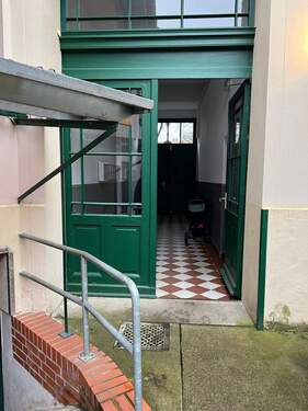 Eingangsbereich Hof - 