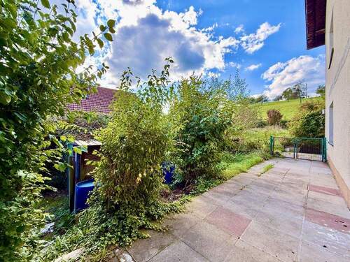 seitliche Terrasse / Garten - 