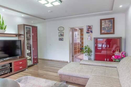 Großzügiger Wohnbereich - 