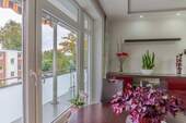 Blick zum Balkon - 