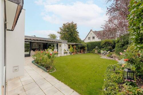 Garten - 5 Zimmer Bungalow zum Kaufen in Rösrath