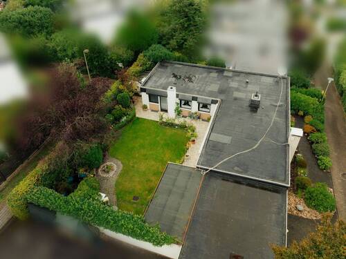 Vogelperspektive - Bungalow mit 148,00 m² in Rösrath zum Kaufen