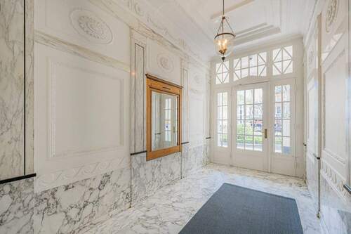 Der Eingangsbereich - Etagenwohnung mit 158,00 m&sup2; in Hamburg zum Kaufen