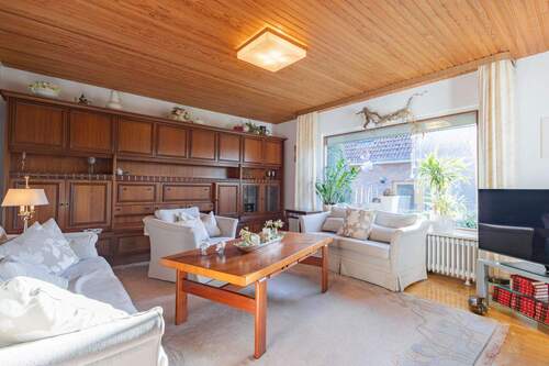 Wohnzimmer - 4 Zimmer Mehrfamilienhaus, Wohnhaus zum Kaufen in Rendsburg