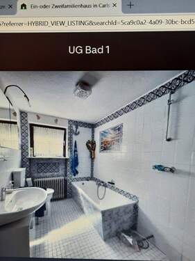 UG Badezimmer mit Wanne - 
