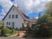 Seitenansicht - 7 Zimmer Einfamilienhaus zum Kaufen in Siegen / Geisweid