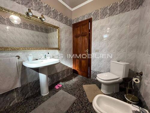 Edel gestaltetes Badezimmer - 