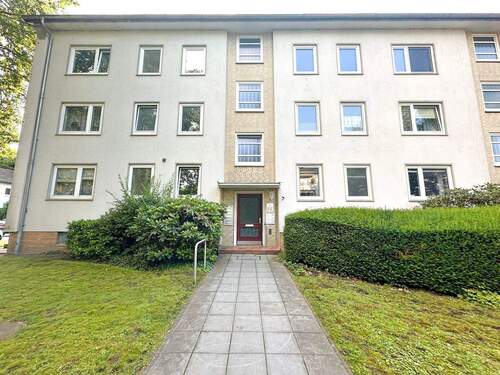 2-Hausfront - 2 Zimmer in Bremen, bezugsfrei!