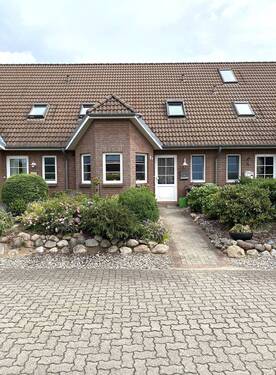 Vorne - Preisänderung ! Wunderschönes Reihenmittelhaus in Top-Lage von Kropp. ! Ansehen !