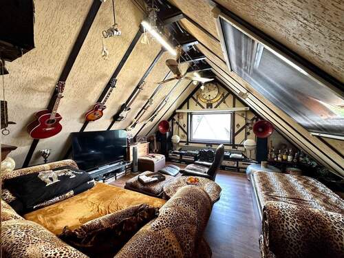 Dachstudio Wohnung obere Etage - 