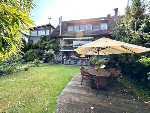 Hausansicht Rückseite - 6 Zimmer Mehrfamilienhaus, Wohnhaus in Düsseldorf