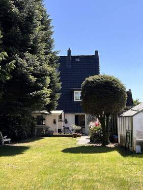 Garten - 5 Zimmer Doppelhaushälfte zum Kaufen in Hamburg