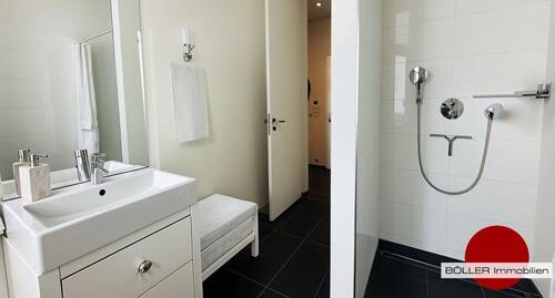 Cooles Loftbad mit Fenster! - 