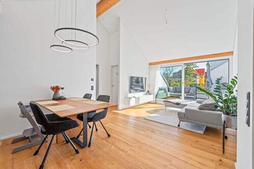 Wohn- und Essbereich - 