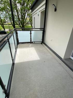 großer Balkon - 