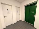 Damen und Herren WC, Fahrstuhl - 