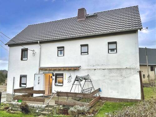 Ansicht mit Terrasse - 