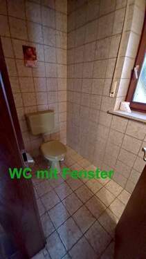 WC mit Fenster.jpg - 