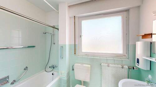 Badezimmer mit Badewanne - Reihenendhaus mit 89,00 m&sup2; in Hamm zum Kaufen