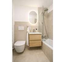 Bogenhausen: Erstbezug nach Sanierung - Helle 3-Zimmer mit Balkon, provisionsfrei - München