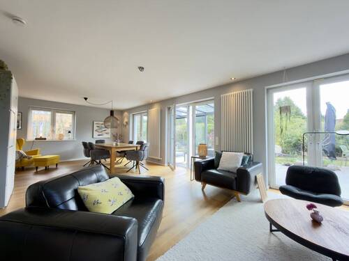 Großzügigkeit mit viel Licht - 4 Zimmer Einfamilienhaus in Hamburg / Bergstedt