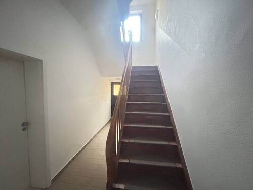 Treppenhaus - Mehrfamilienhaus, Wohnhaus in Alsdorf zum Kaufen