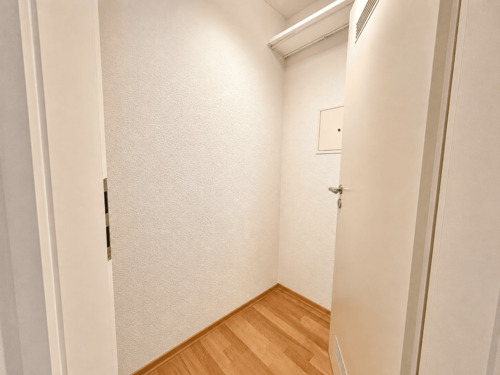 Abstellkammer - 