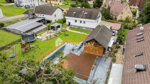 Außenansicht Drohne 4 - 6 Zimmer Einfamilienhaus zum Kaufen in Hausen ob Verena