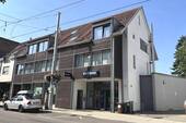 Ansicht - Gepflegtes Wohn-Geschäftshaus in zentraler Lage in S-Stammheim!