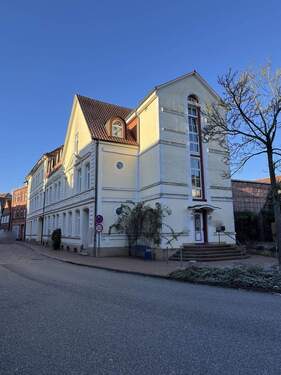 Ansicht von der Straße - 1 Zimmer Mehrfamilienhaus, Wohnhaus zum Kaufen in Dannenberg