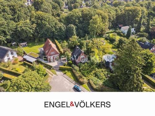 Looge 24 - Schönes Baugrundstück für ein oder zwei Einfamilienhäuser im Zentrum von Großhansdorf