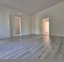 Großzügige und stilvolle 4 Zimmer Altbauwohnung im Herzen von Lichterfelde - Berlin