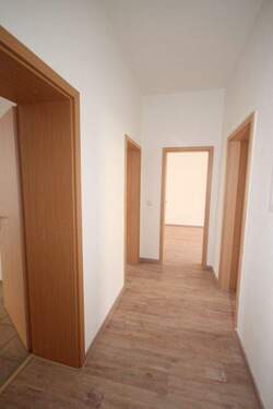 Flur - 2 Zimmer Etagenwohnung zur Miete in Döbeln