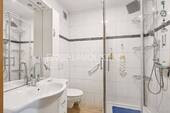 Duschbad im Erdgeschoss - 