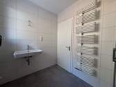 Blick ins Badezimmer - 
