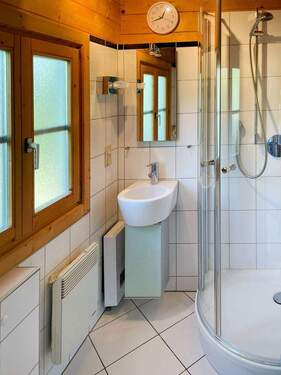 Bad mit Dusche - Bungalow mit 52,00 m&sup2; in Jerichower Land zum Kaufen