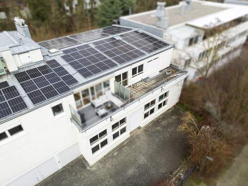 Inklusive Dachterrasse - Halle in München zur Miete