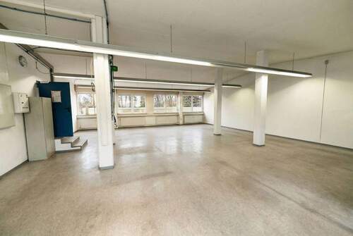 Gewerberaum leer dargestellt - 