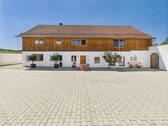Bild 2 - 6 Zimmer Mehrfamilienhaus, Wohnhaus zum Kaufen in Frontenhausen