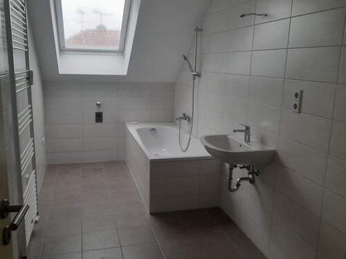 Bad - 2 Zimmer Etagenwohnung in Luckenwalde