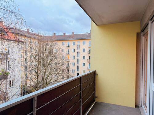 Balkon - 1 Zimmer Etagenwohnung in München