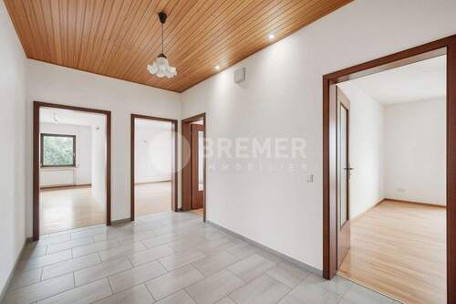 Flur - (KI generiert) - 