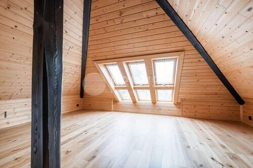 Dachboden - (KI generiert) - 