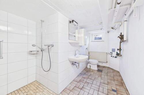 Bad Kellergeschoss - 