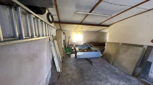 Blick in die Doppelgarage - 