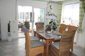 Esszimmer mit Blick zum Wintergarten - EG - HH - 