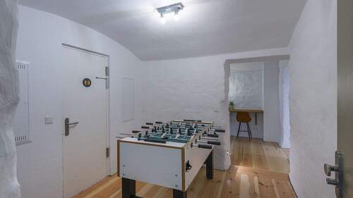 Eingang mit Kickertisch - 