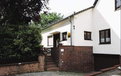 Eingang.jpeg - Moderne Praxis- oder Bürofläche (110 m²) in Meerane – 6 Stellplätze, flexible Raumaufteilung, sofort verfügbar