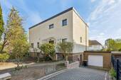 Hausansicht - 5 Zimmer Einfamilienhaus in Berlin