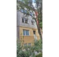 4-Fam.Hs. zentral, ruhig - S-Süd - LEER - 597-697 TSD € - Stuttgart